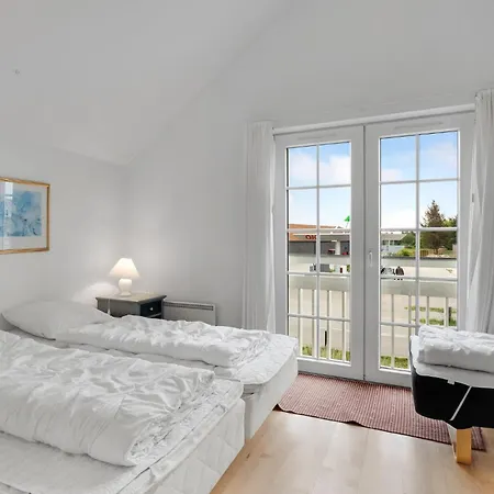 Three-Bedroom Holiday Home In Blavand