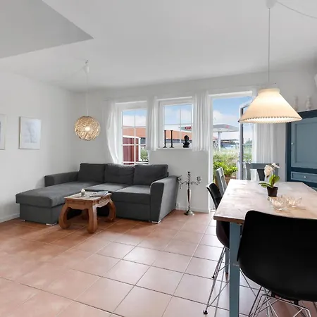Three-Bedroom Holiday Home In Blavand