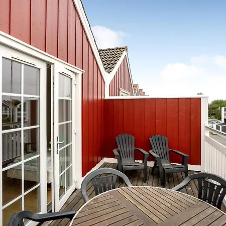 Feriehus Three-bedroom In Blåvand